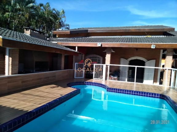 Casa com 4 Quartos à Venda, 234 m² em Martim De Sá - Caraguatatuba
