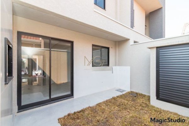 Imagem Sobrado com 3 Quartos à Venda, 79 m² em Pinheirinho - Curitiba