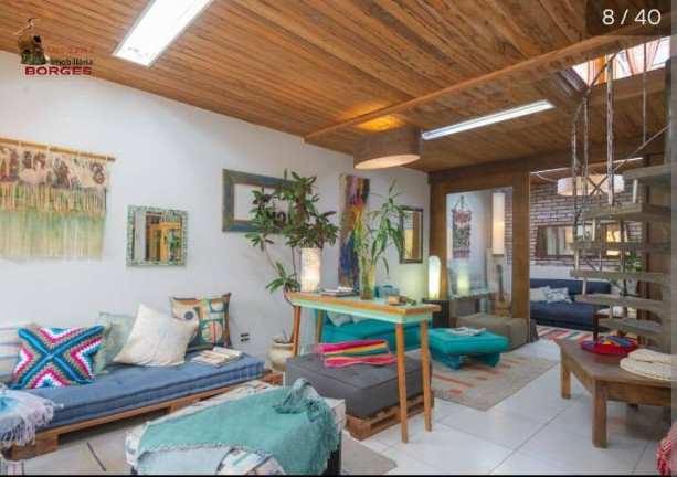 Imagem Casa com 5 Quartos à Venda, 240 m² em Moema - São Paulo Imagem Casa com 5 Quartos à Venda, 240 m² em Moema - São Paulo