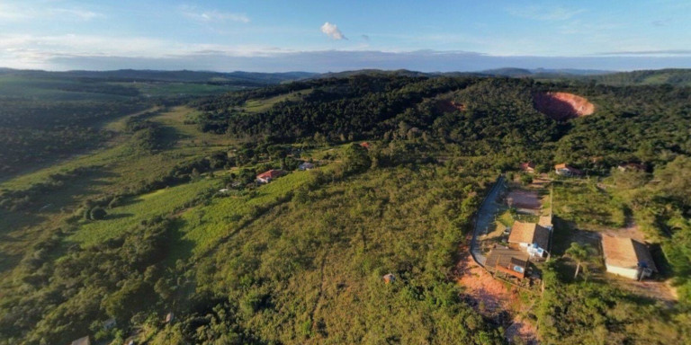 Chácara com 3 Quartos à Venda, 10 m² em Rio São João - Itatiaiuçu