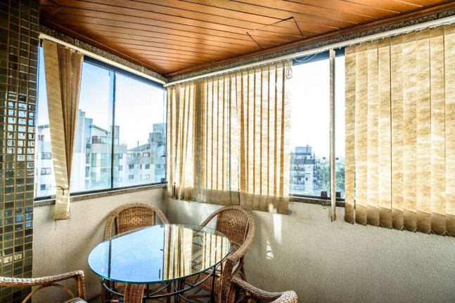 Imagem Apartamento com 3 Quartos à Venda, 123 m² em Petrópolis - Porto Alegre
