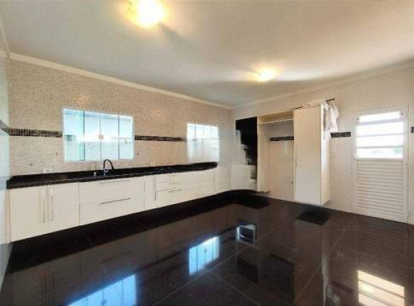 Imagem Casa com 4 Quartos à Venda, em Campo Novo - Bragança Paulista Imagem Casa com 4 Quartos à Venda, em Campo Novo - Bragança Paulista
