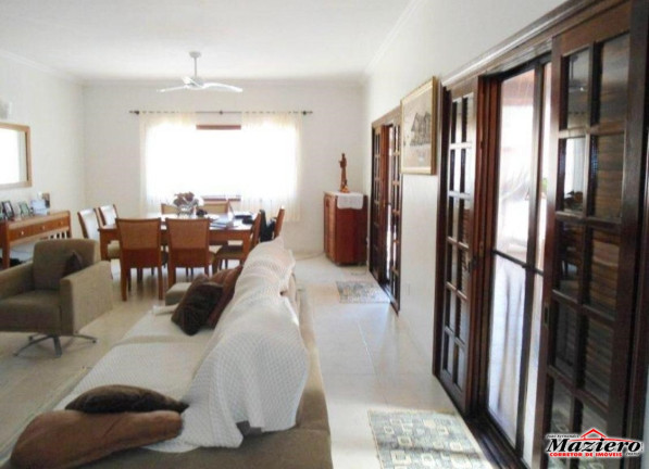 Imagem Casa com 3 Quartos à Venda, 250 m² em Centro - Ubatuba Imagem Casa com 3 Quartos à Venda, 250 m² em Centro - Ubatuba