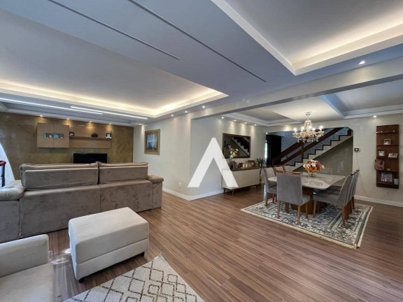 Imagem Casa com 5 Quartos à Venda, 318 m² em Comary - Teresópolis Imagem Casa com 5 Quartos à Venda, 318 m² em Comary - Teresópolis