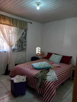 Imagem Casa com 2 Quartos à Venda,  em Camobi - Santa Maria