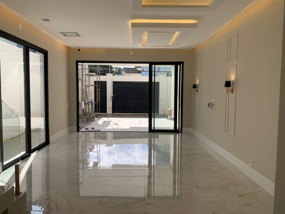 Imagem Casa com 3 Quartos à Venda, 210 m² em Praia Do Morro - Guarapari Imagem Casa com 3 Quartos à Venda, 210 m² em Praia Do Morro - Guarapari