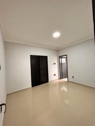 Imagem Casa com 3 Quartos à Venda, 250 m² em Caiçara - Praia Grande