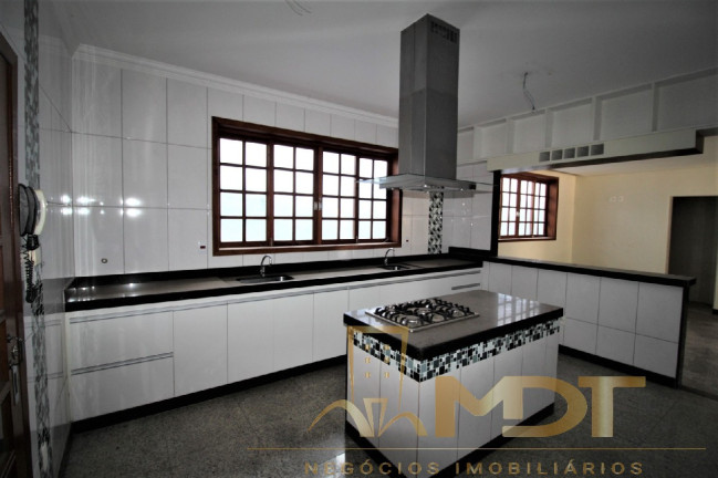 Imagem Casa com 3 Quartos à Venda, 260 m² em Braúnas - Belo Horizonte