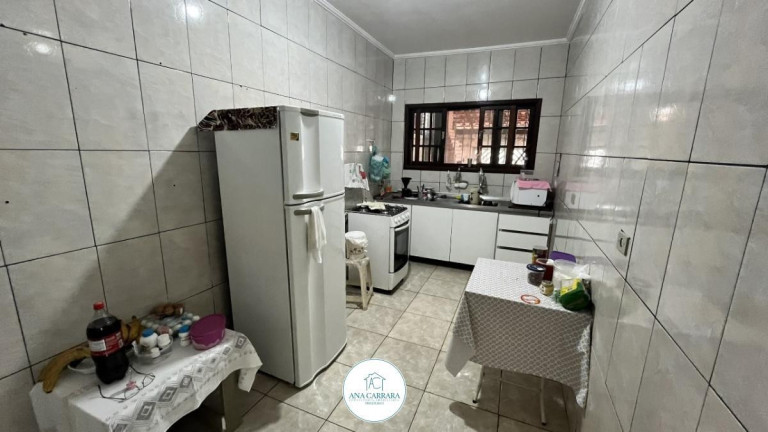 Imagem Casa com 2 Quartos à Venda, 80 m²