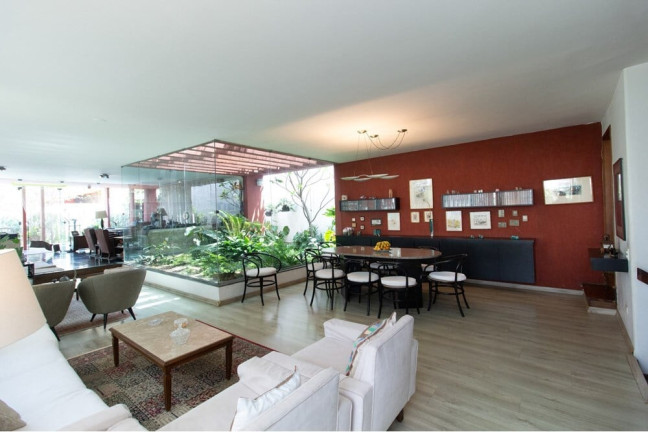 Casa com 5 Quartos à Venda, 330 m² em Planalto Paulista - São Paulo