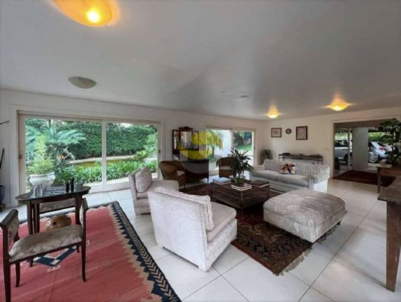 Imagem Casa com 6 Quartos à Venda, 1.190 m² em Vila Santo Antônio - Cotia