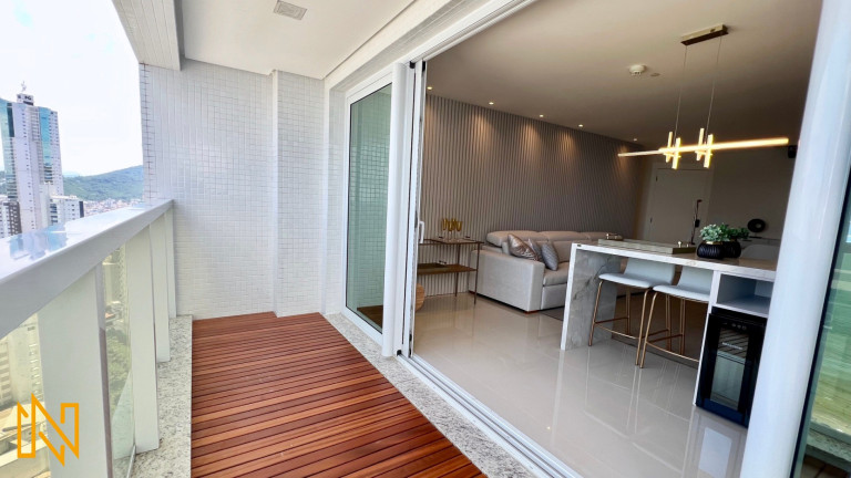 Imagem Apartamento com 3 Quartos à Venda, 182 m² em Pioneiros - Balneário Camboriú Imagem Apartamento com 3 Quartos à Venda, 182 m² em Pioneiros - Balneário Camboriú