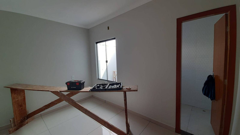 Imagem Casa com 3 Quartos à Venda, 64 m² em Esmeralda - Cascavel