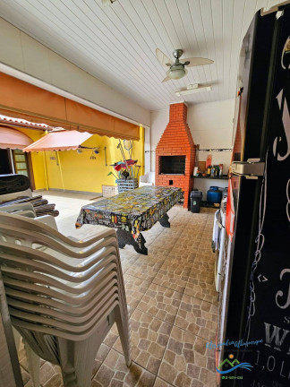 Imagem Casa com 6 Quartos à Venda, 300 m² em Jd Suarão - Itanhaém