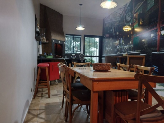 Imagem Casa com 3 Quartos à Venda,  em Boa Vista - Curitiba