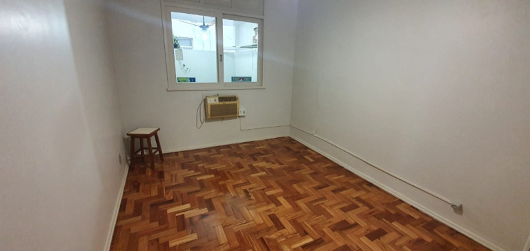 Imagem Apartamento com 2 Quartos à Venda, 120 m² em Icaraí - Niterói