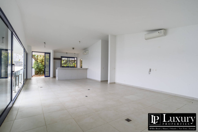 Imagem Apartamento com 3 Quartos à Venda, 181 m² em Península - Guarujá