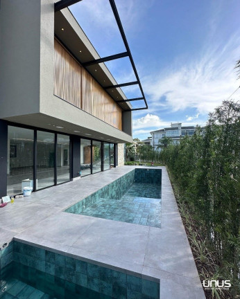 Imagem Casa com 5 Quartos à Venda,  em Jurerê Internacional - Florianópolis