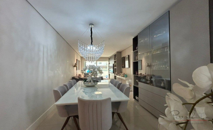 Imagem Apartamento com 3 Quartos à Venda, 244 m² em Agronômica - Florianópolis Imagem Apartamento com 3 Quartos à Venda, 244 m² em Agronômica - Florianópolis