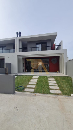 Imagem Imóvel com 1 Quarto à Venda, 157 m² em Palhocinha - Garopaba Imagem Imóvel com 1 Quarto à Venda, 157 m² em Palhocinha - Garopaba