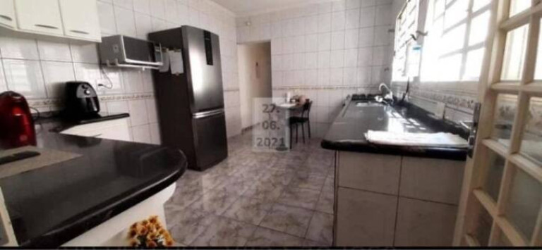 Imagem Sobrado com 3 Quartos à Venda, 144 m² em Vila São José - Taubaté