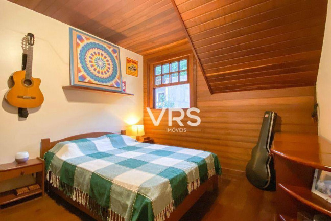 Imagem Casa com 6 Quartos à Venda, 461 m² em Albuquerque - Teresópolis Imagem Casa com 6 Quartos à Venda, 461 m² em Albuquerque - Teresópolis
