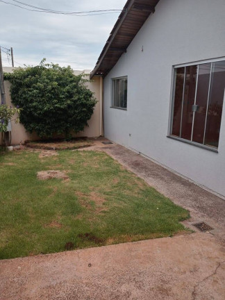 Casa com 3 Quartos à Venda, 220 m² em Residencial Araucárias - Arapongas