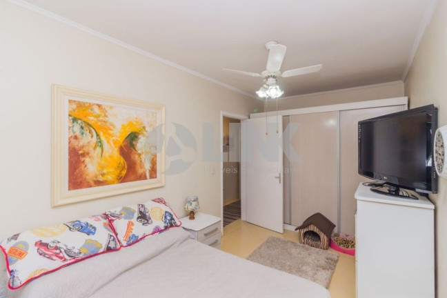 Imagem Apartamento com 3 Quartos à Venda, 77 m² em Passo Da Areia - Porto Alegre
