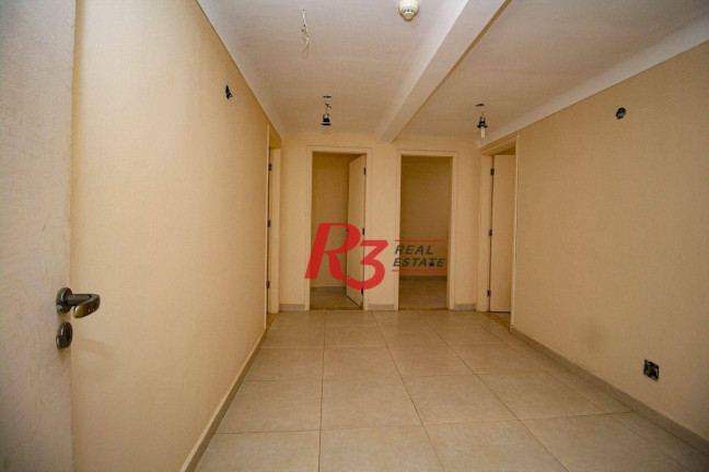 Sala Comercial à Venda ou Locação, 55 m² em Gonzaga - Santos