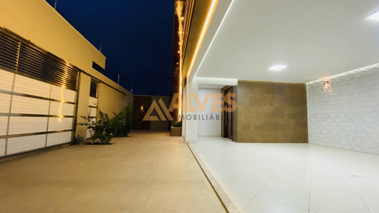Imagem Casa com 3 Quartos à Venda, 300 m² em Cidade Nova - Feira De Santana