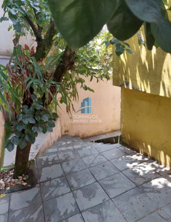Imagem Casa com 4 Quartos à Venda, 131 m² em Vila Carmosina - São Paulo