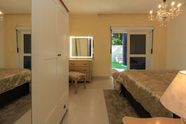 Imagem Apartamento com 2 Quartos à Venda, 247 m² em Higienópolis - Porto Alegre Imagem Apartamento com 2 Quartos à Venda, 247 m² em Higienópolis - Porto Alegre