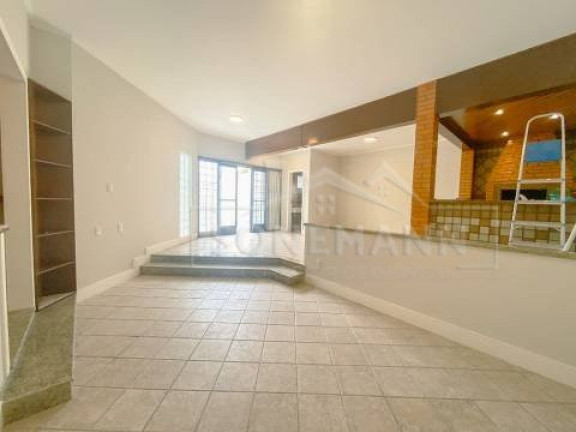 Imagem Casa com 3 Quartos à Venda, 335 m² em Coqueiros - Florianópolis