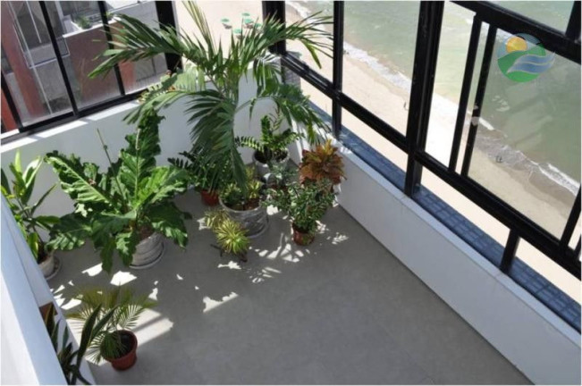 Imagem Cobertura com 4 Quartos à Venda, 323 m²