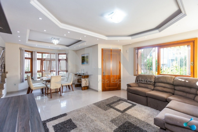 Imóvel com 4 Quartos à Venda, 251 m² em Sarandi - Porto Alegre