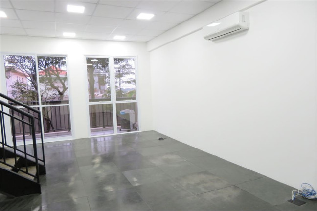 Sala Comercial à Venda, 75 m² em Jabaquara - São Paulo