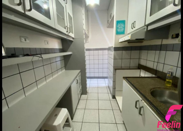 Imagem Apartamento com 2 Quartos à Venda, 64 m² em Centro - Florianópolis