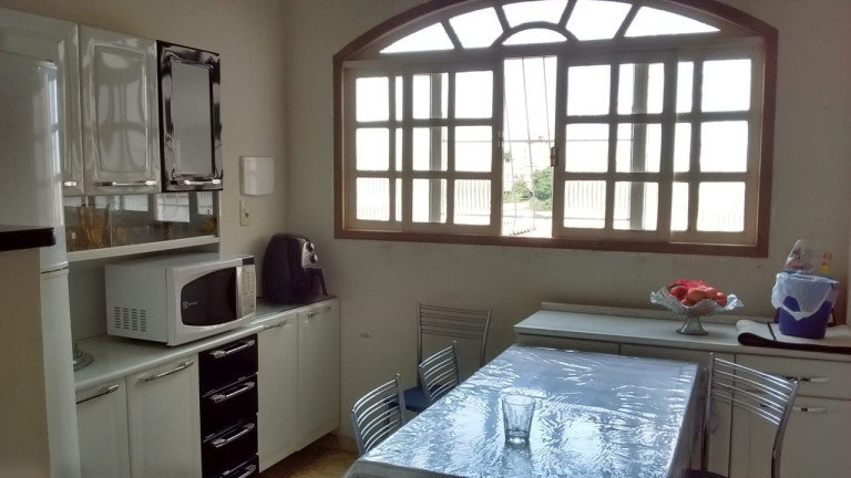 Imagem Casa com 3 Quartos à Venda, 275 m² em Campo Grande - Cariacica