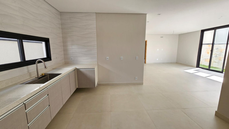 Imagem Sobrado com 4 Quartos à Venda, 245 m² em Cézar De Souza - Mogi Das Cruzes