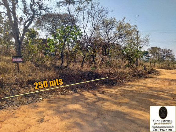 Imóvel à Venda, 250 m² em Parque Das Laranjeiras - Caldas Novas