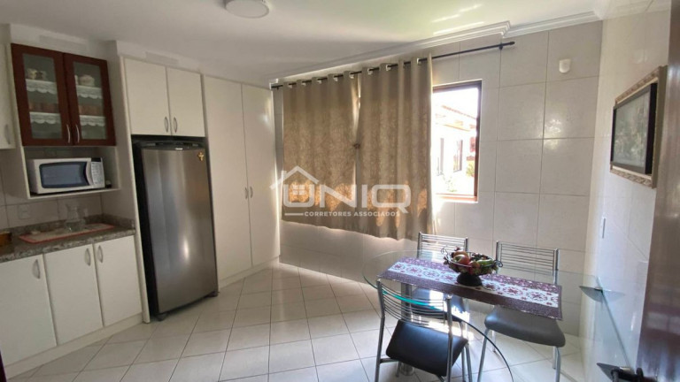 Imagem Casa com 3 Quartos à Venda, 211 m² em Menino Deus - Pato Branco