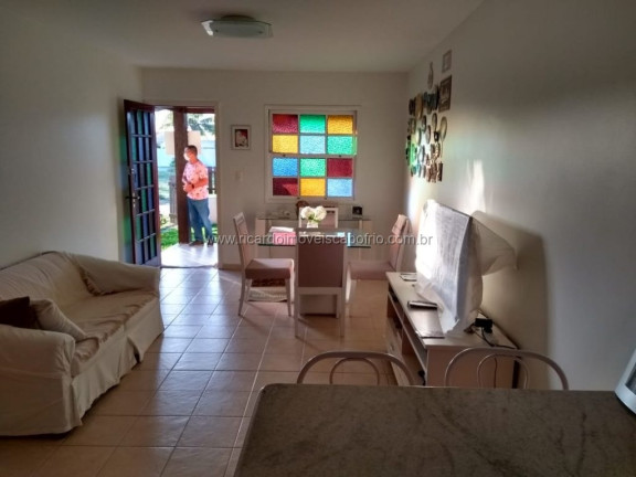 Imagem Casa de Condomínio com 2 Quartos à Venda, 80 m²