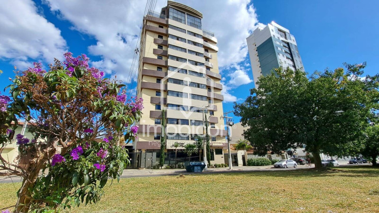 Cobertura com 4 Quartos à Venda, 210 m² em Candeias - Vitória Da Conquista
