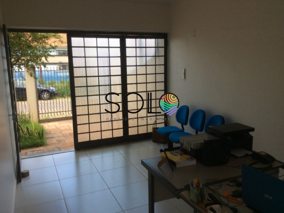 Imagem Casa com 3 Quartos à Venda, 245 m² em Centro - Araraquara Imagem Casa com 3 Quartos à Venda, 245 m² em Centro - Araraquara