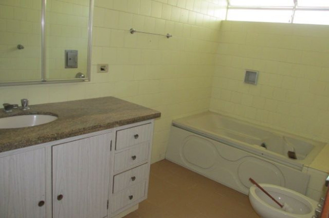 Imagem Casa com 4 Quartos à Venda ou Locação, 373 m² em Centro - Piracicaba Imagem Casa com 4 Quartos à Venda ou Locação, 373 m² em Centro - Piracicaba