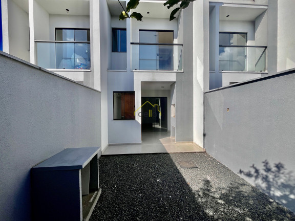 Imagem Casa com 3 Quartos à Venda, 109 m² em Boa Vista - Joinville Imagem Casa com 3 Quartos à Venda, 109 m² em Boa Vista - Joinville