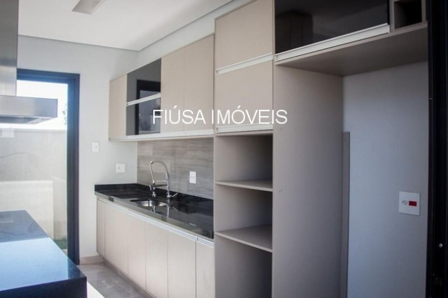 Imagem Casa com 3 Quartos à Venda, 357 m² em Jardim São Luiz - Ribeirão Preto Imagem Casa com 3 Quartos à Venda, 357 m² em Jardim São Luiz - Ribeirão Preto