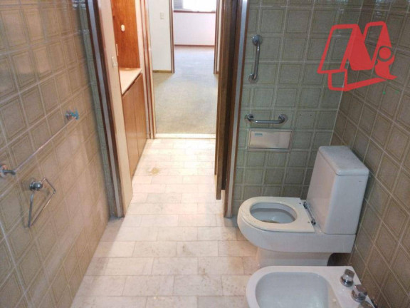 Imagem Casa com 3 Quartos à Venda ou Locação, 371 m² em Auxiliadora - Porto Alegre