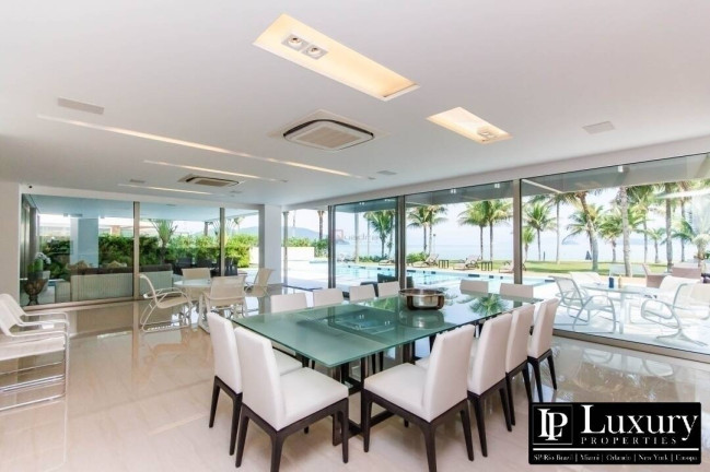 Imagem Casa com 8 Quartos à Venda, 647 m² em Tabatinga - Caraguatatuba
