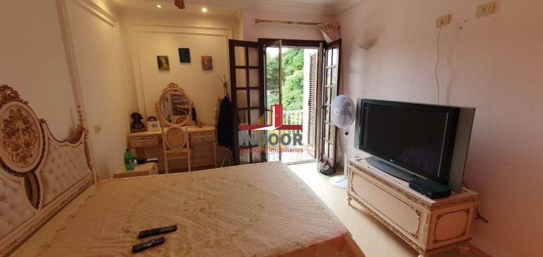 Imagem Casa com 4 Quartos à Venda, 205 m² em Vila Pedra Branca - São Paulo Imagem Casa com 4 Quartos à Venda, 205 m² em Vila Pedra Branca - São Paulo